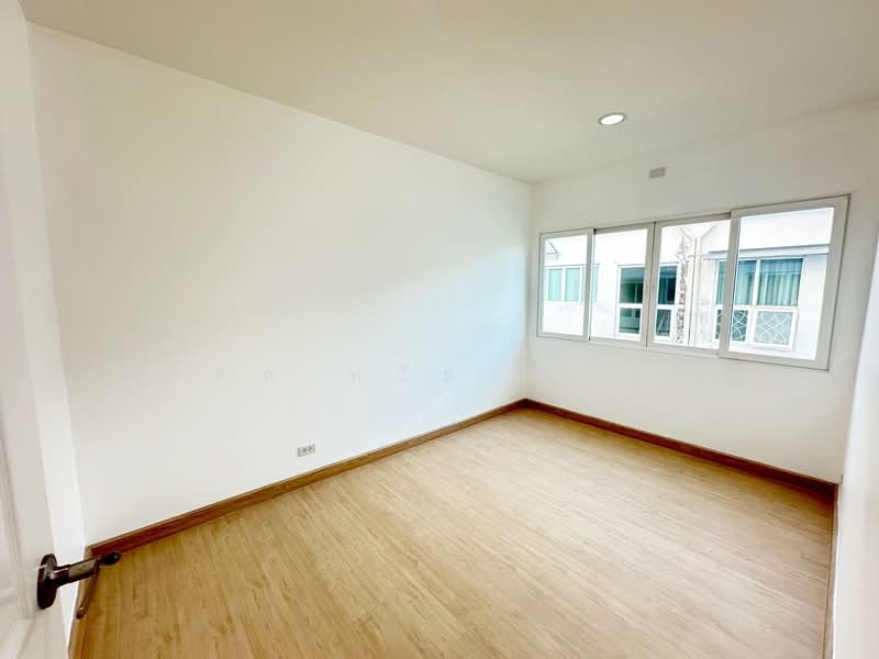 Greenwich Ramintra : กรีนิช รามอินทรา, กรุงเทพ, 988 ถ.รามอินทรา, รามอินทรา, คันนายาว, กรุงเทพ, 180 ตร.ม., ทาวน์เฮ้าส์ ขาย, โดย นภดล ทวีธรรมนุสิน, 11822444 - DDproperty.com