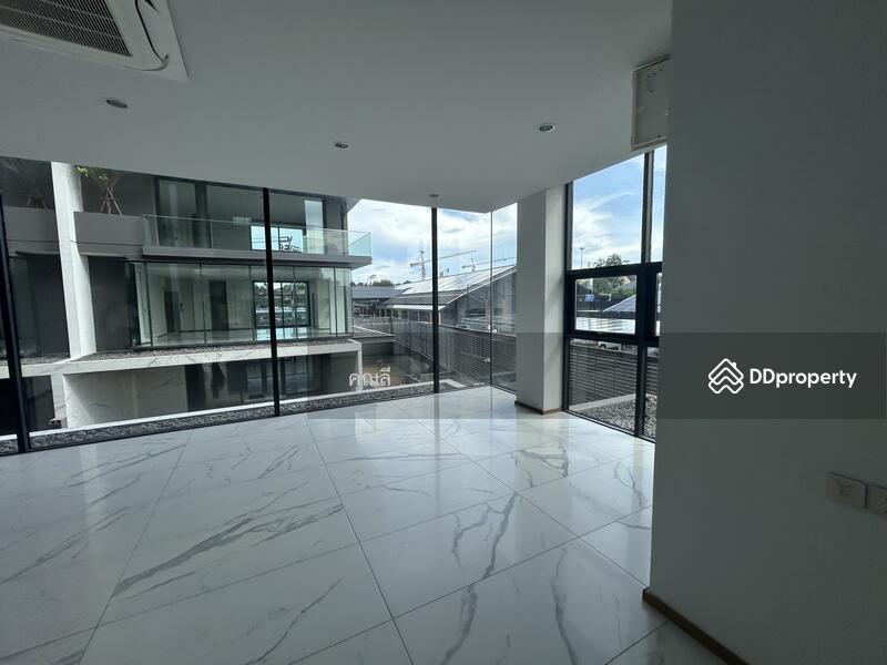 For Rent - 201 Avenue, Bangkok