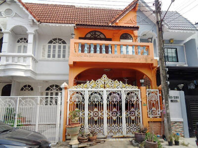 ขาย - ขายทาวน์เฮ้าส์ หมู่บ้านเสนาวิลล่า4 ต่อเติมระเบียง ซอยพระยาสุเรนทร์40 เขตคลองสามวา, กรุงเทพ