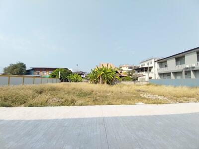 ขาย - ที่ดินติดถนนท่าทรายใกล้สายลมรีสอร์ท จังหวัดเชียงใหม่, เชียงใหม่