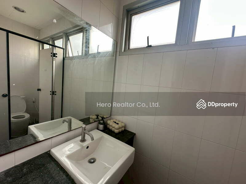 For Rent - Bangkok Retail Sukhumvit BTS Phra Khanong BRE23998, Bangkok