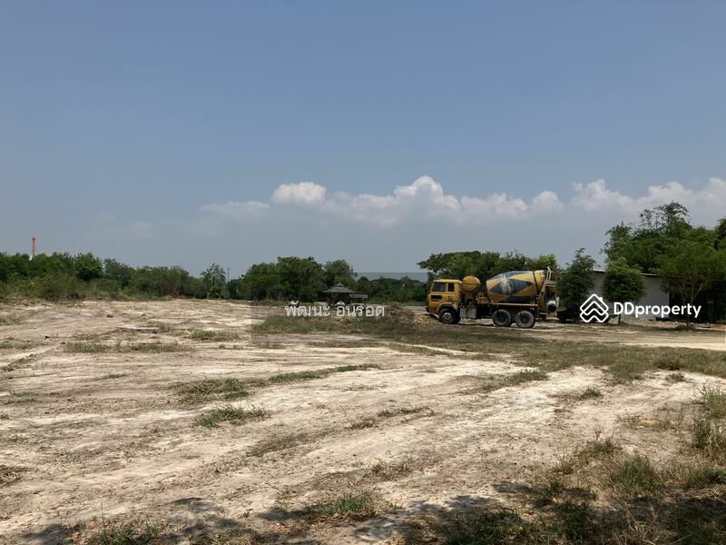 ขาย - ที่ดินเปล่า ด้านหลังติดคลอง ด้านหน้าติดถนนสาธารณะ เนื้อที่ 8 ไร่ มี2แปลง แปลงล่ะ 4 ไร่, ระยอง