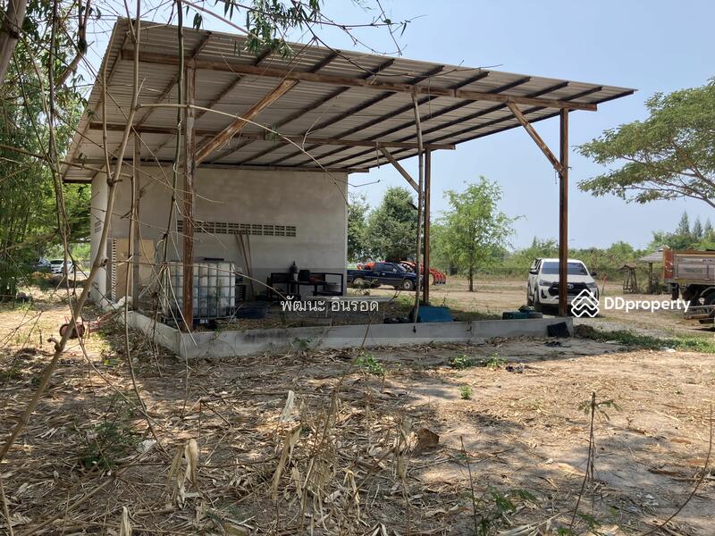 ขาย - ที่ดินเปล่า ด้านหลังติดคลอง ด้านหน้าติดถนนสาธารณะ เนื้อที่ 8 ไร่ มี2แปลง แปลงล่ะ 4 ไร่, ระยอง