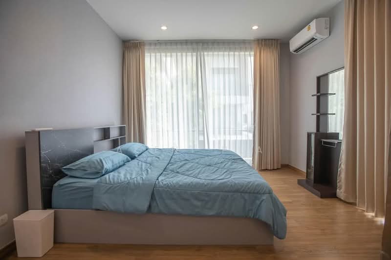 Baan Klang Muang Classe Ekkamai-Ramintra, Bangkok, Sukhonthasawat Road, Lat Phrao, Bangkok, 4 Bedrooms, 241 sqm, Single Detached House For Rent, by Agent Pla, 11824297 - DDproperty.com