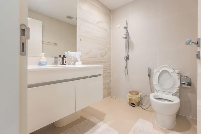 Baan Klang Muang Classe Ekkamai-Ramintra, Bangkok, Sukhonthasawat Road, Lat Phrao, Bangkok, 4 Bedrooms, 241 sqm, Single Detached House For Rent, by Agent Pla, 11824297 - DDproperty.com