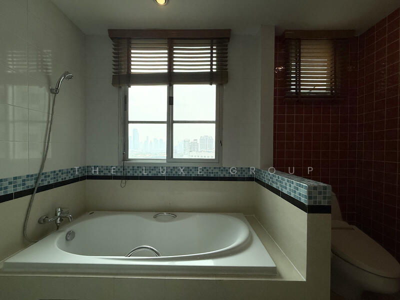 Citi Smart Sukhumvit 18, Bangkok, 366 Soi Sukhumvit 18, Sukhumvit Road, Khlong Toei, Bangkok, 3 Bedrooms, 117 sqm, Condo For Rent, by The Luxe Group, 11826496 - DDproperty.com