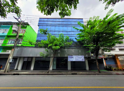 ขาย - โอกาสทอง! ทำเลศักยภาพใจกลางกรุงเทพฯ สำนักงานขนาดใหญ่พร้อมขาย จรัญสนิทวงศ์ 13 พื้นที่กว้างขวาง, กรุงเทพ