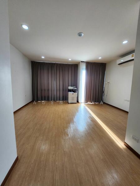 Townhome for rent near BTS Punnawithi (SPSAD2609), Bangkok, Bang Chak, Phra Khanong, Bangkok, 4 Bedrooms, 230 sqm, Townhouse For Rent, by Agent Pla, 11827206 - DDproperty.com