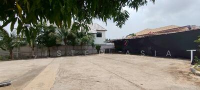 ขาย - ขายที่ดินพร้อมบ้าน ในห้วยใหญ่, บางละมุง, ชลบุรี