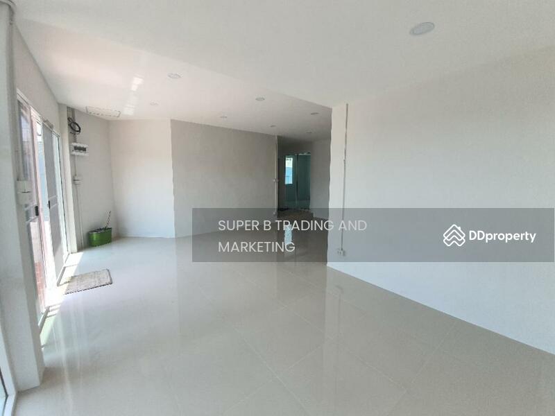 For Rent - let 120 sq.w. detached house, near Prasert Manukit Road. Nawamin Road 68 Yak 8, Bangkok