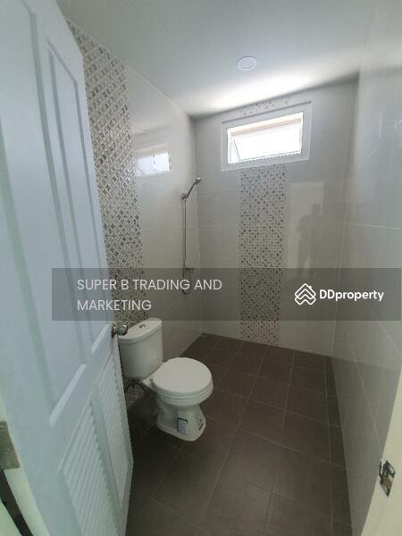 For Rent - let 120 sq.w. detached house, near Prasert Manukit Road. Nawamin Road 68 Yak 8, Bangkok