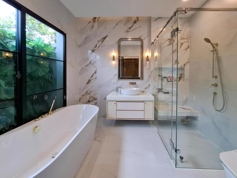 Nantawan Rama 9 - New Krungthepkreetha, Bangkok, Krungthep Kreetha Road, Saphan Sung, Saphan Sung, Bangkok, 4 Bedrooms, 302 sqm, Single Detached House For Rent, by Princeton Estate Co.,Ltd., 11827876 - DDproperty.com