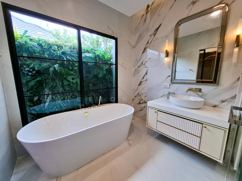 Nantawan Rama 9 - New Krungthepkreetha, Bangkok, Krungthep Kreetha Road, Saphan Sung, Saphan Sung, Bangkok, 4 Bedrooms, 302 sqm, Single Detached House For Rent, by Princeton Estate Co.,Ltd., 11827876 - DDproperty.com