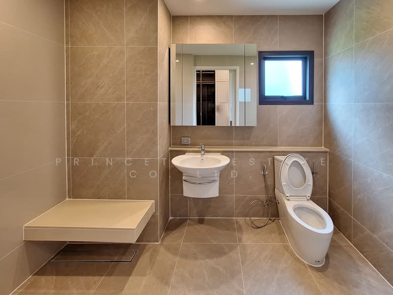 Narasiri Krungthep Kreetha, Bangkok, 69 Soi Pracha Ruamjai, Hua Mak, Bang Kapi, Bangkok, 4 Bedrooms, 495 sqm, Single Detached House For Rent, by Princeton Estate Co.,Ltd., 11827987 - DDproperty.com