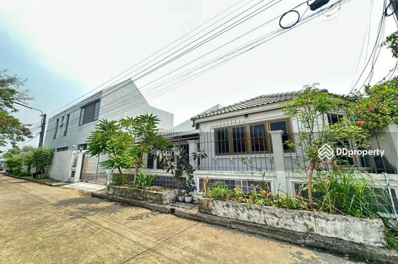 ขาย - ขายบ้านเดี่ยวชั้นเดียว 44 ตารางวา หมู่บ้านศรีนครพัฒนา1 ถนนนวมินทร์, กรุงเทพ