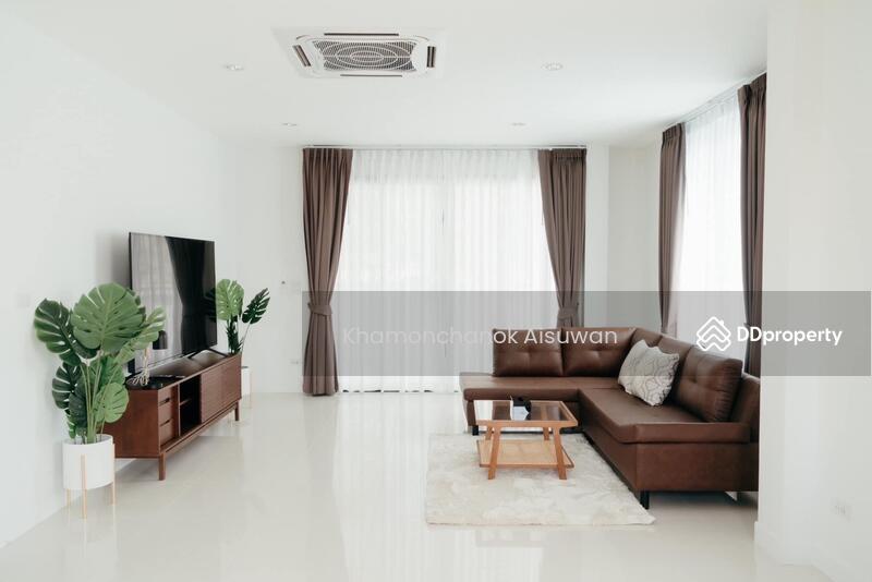 ให้เช่า - Pool Villa for Rent in San Sai, เชียงใหม่
