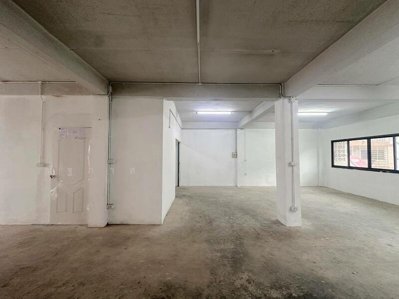 For Rent - ให้เช่า อาคารพาณิชย์ 2 คูหา : สะแกงาม 35/3, บางขุนเทียน, กรุงเทพฯ, Bangkok