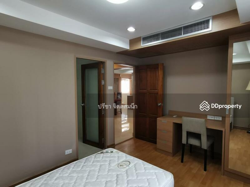 For Rent - Apartment 3 bedrooms 175 sq m. in Sathorn 10min walk BTS Chong Nonsi, Bangkok