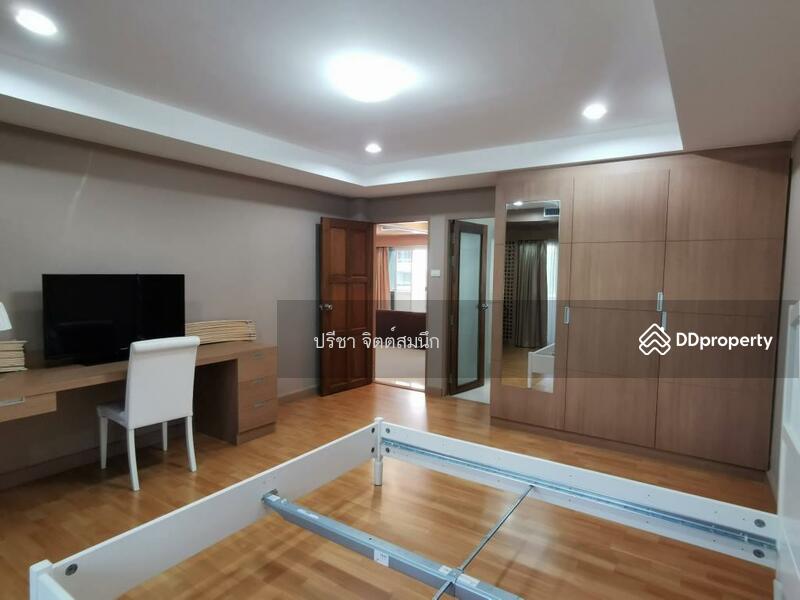 For Rent - Apartment 3 bedrooms 175 sq m. in Sathorn 10min walk BTS Chong Nonsi, Bangkok
