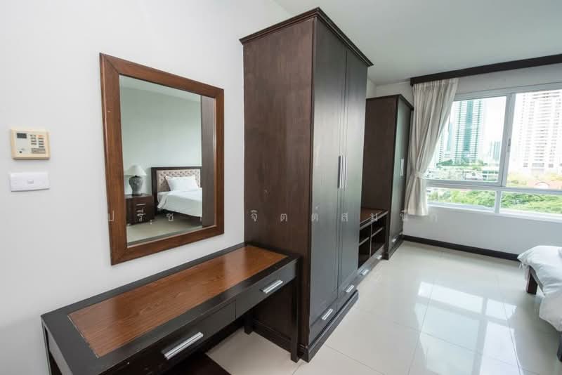 อพาร์ทเมนท์ 4 ห้องนอน 270 ตรม. Small Pet Friendly 10 นาทีเดินบีทีเอสศาลาแดง, กรุงเทพ, สาทร, ทุ่งมหาเมฆ, บางรัก, กรุงเทพ, 180 ตร.ม., อพาร์ทเมนท์ ให้เช่า, โดย ปรีชา จิตต์สมนึก, 11829086 - DDproperty.com