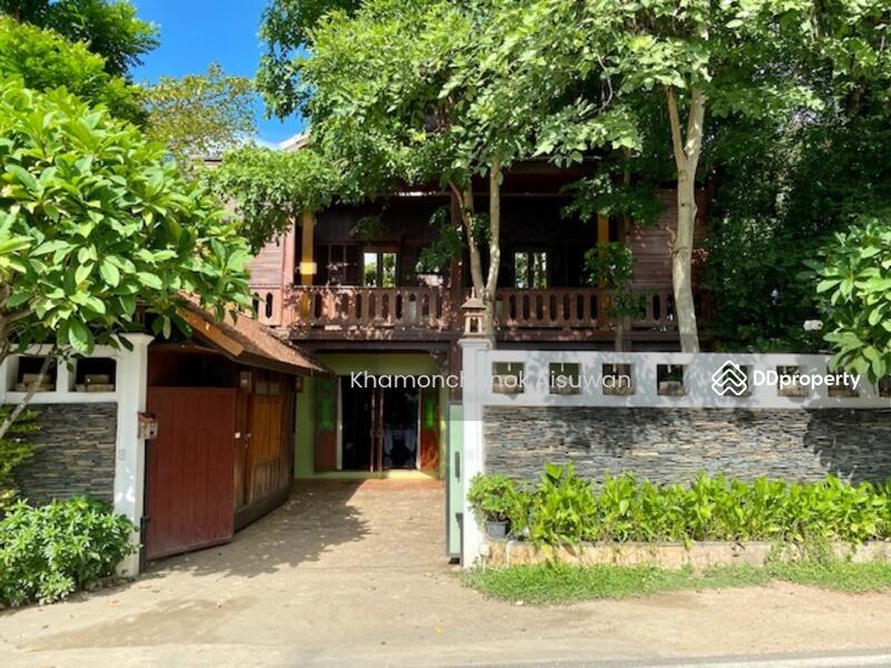 ให้เช่า - Stunning Lanna Style Villa for Sale in Hang Dong, เชียงใหม่