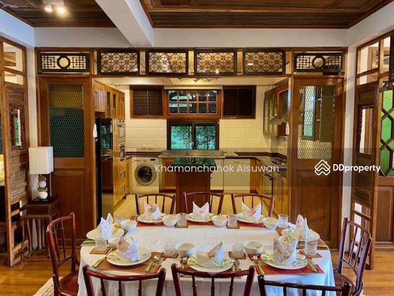 ให้เช่า - Stunning Lanna Style Villa for Sale in Hang Dong, เชียงใหม่