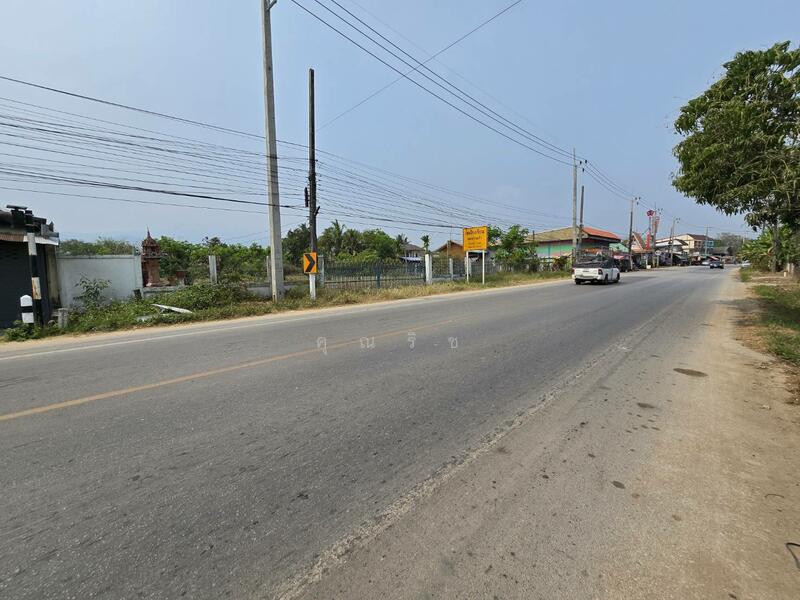 For Sale - ทำเลค้าขายได้ตลอด! แปลงใหญ่สุดท้ายติดถนนแม่จัน-ฝาง ตำบลแม่สาว!! ขายที่ดิน 4-2-12.2 ไร่, Chiang Mai