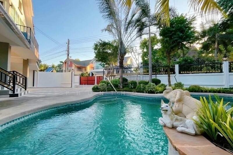 For sale! A detached house with private swimming pool, Chon Buri (Pattaya), Nong Pru, Bang Lamung (Pattaya), Chon Buri (Pattaya), 5 Bedrooms, 315 sqm, Single Detached House For Sale, by Suwannee Phonthong, 11829540 - DDproperty.com