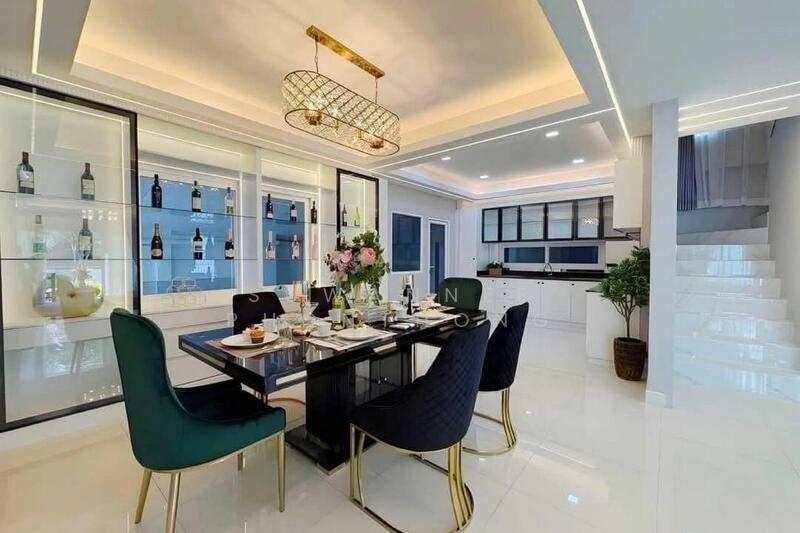 For sale! A detached house with private swimming pool, Chon Buri (Pattaya), Nong Pru, Bang Lamung (Pattaya), Chon Buri (Pattaya), 5 Bedrooms, 315 sqm, Single Detached House For Sale, by Suwannee Phonthong, 11829540 - DDproperty.com