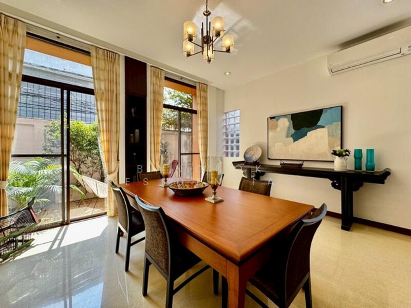 House in Compound, Bangkok, Sukhumvit 41, Khlong Tan Nua, Watthana, Bangkok, 3 Bedrooms, 330 sqm, Single Detached House For Rent, by Bangkok Residential, 11829942 - DDproperty.com