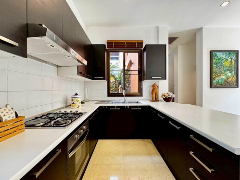 House in Compound, Bangkok, Sukhumvit 41, Khlong Tan Nua, Watthana, Bangkok, 3 Bedrooms, 330 sqm, Single Detached House For Rent, by Bangkok Residential, 11829942 - DDproperty.com