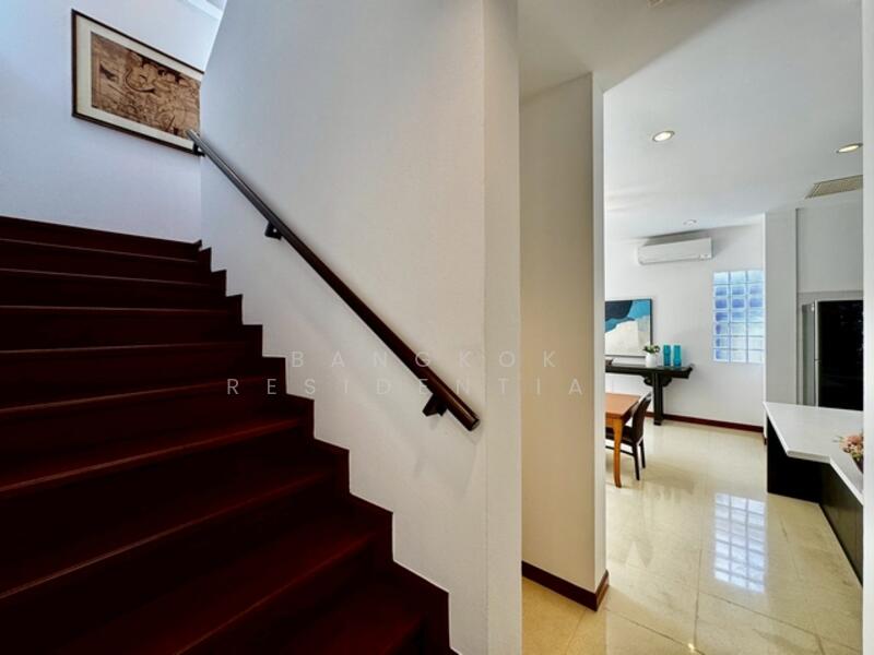 House in Compound, Bangkok, Sukhumvit 41, Khlong Tan Nua, Watthana, Bangkok, 3 Bedrooms, 330 sqm, Single Detached House For Rent, by Bangkok Residential, 11829942 - DDproperty.com