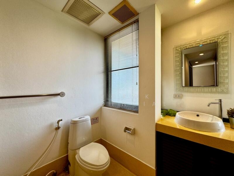 House in Compound, Bangkok, Sukhumvit 41, Khlong Tan Nua, Watthana, Bangkok, 3 Bedrooms, 330 sqm, Single Detached House For Rent, by Bangkok Residential, 11829942 - DDproperty.com