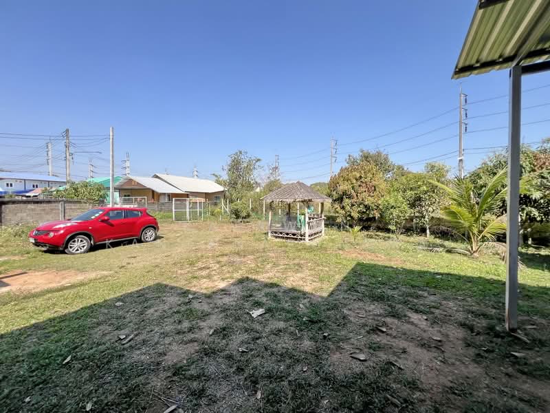 Land with Single-Storey House, 65m from Den Ha Dong Mada Road, Ropwiang, Chiang Rai, Rob Wieng, Muang Chiang Rai, Chiang Rai, , 898 sqm, Land For Sale, by Kaekwun Kanjanapungka, 11830175 - DDproperty.com