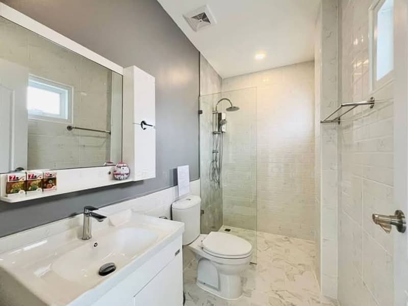 4 Bed House for Sale in Hang Dong District, Chiang Mai, Nong Kwai, Hang Dong, Chiang Mai, 4 Bedrooms, 256 sqm, Single Detached House For Sale, by Elijah Ridgley, 11830228 - DDproperty.com