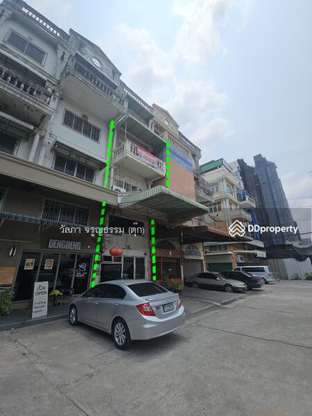 For Sale - For Sale: Prime 3.5-Story Townhouse on Ratchadapisek Road, Land Size 22.6 sq.w.7.49 MB, Bangkok