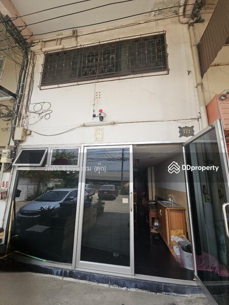 For Sale - For Sale: Prime 3.5-Story Townhouse on Ratchadapisek Road, Land Size 22.6 sq.w.7.49 MB, Bangkok