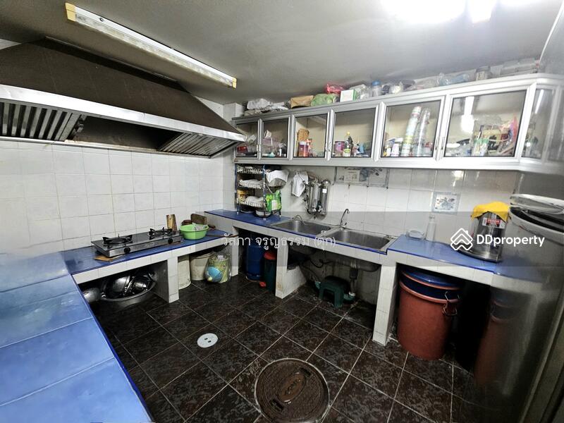 For Sale - For Sale: Prime 3.5-Story Townhouse on Ratchadapisek Road, Land Size 22.6 sq.w.7.49 MB, Bangkok