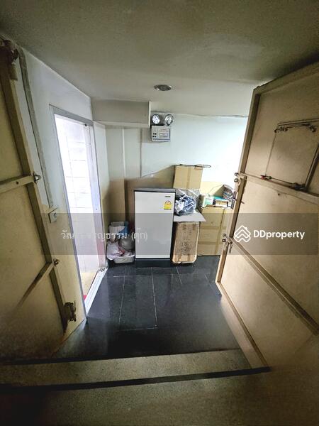 For Sale - For Sale: Prime 3.5-Story Townhouse on Ratchadapisek Road, Land Size 22.6 sq.w.7.49 MB, Bangkok