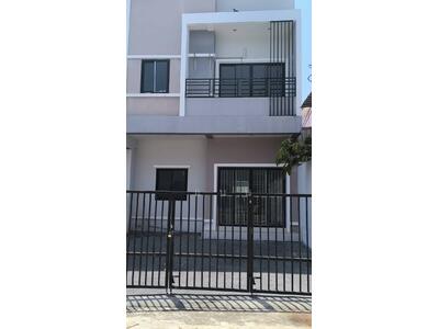 ขาย - ขาย/ให้เช่าอาคารพาณิชย์ ขนาด23.3 ตร.วา ทำเลทอง ระหว่างหัวหิน-ปราณบุรี ติดถนนใหญ่, ประจวบคีรีขันธ์