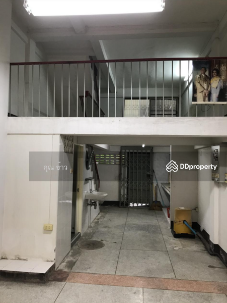 For Sale - 3.5-Storey Townhouse for Sale near ICONSIAM and BTS Skytrain Gold Line in the Heart of Khlong San, Bangkok