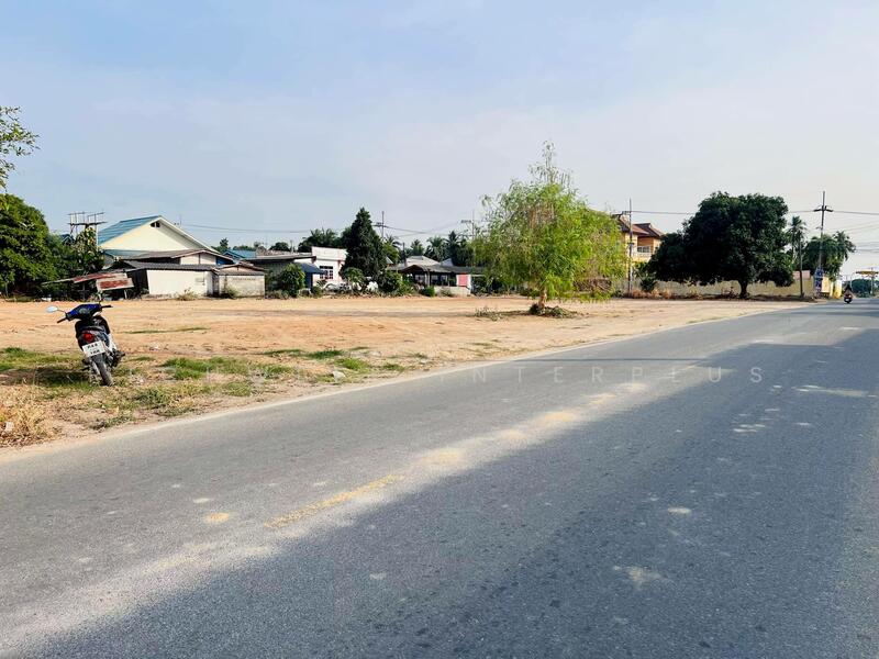 Land for sale in Pong Map Prachan, filled in, connected to road on 2 sides, area 1 rai (600 sq m),, Chon Buri (Pattaya), Poong, Bang Lamung (Pattaya), Chon Buri (Pattaya), , 2,400 sqm, Land For Sale, by RICHWELL INTERPLUS, 11831448 - DDproperty.com
