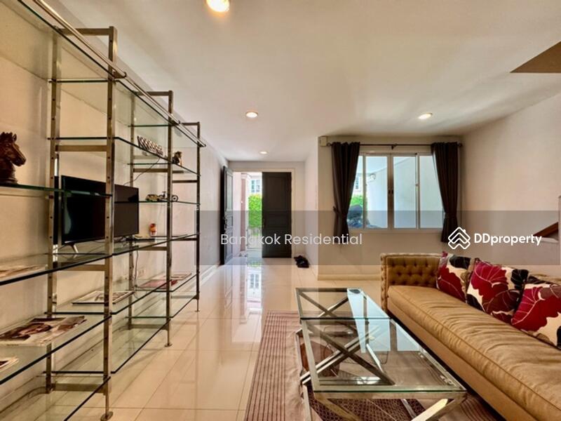 ให้เช่า - Townhouse in Compound, กรุงเทพ