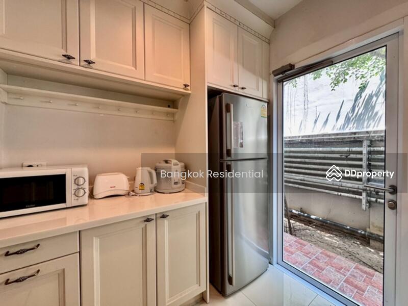 ให้เช่า - Townhouse in Compound, กรุงเทพ