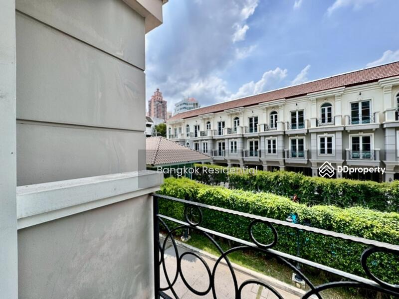 ให้เช่า - Townhouse in Compound, กรุงเทพ