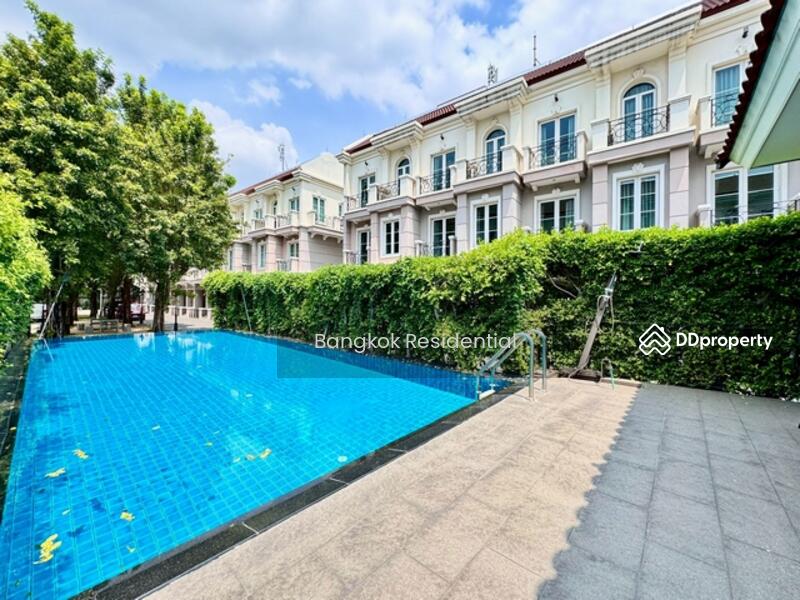 ให้เช่า - Townhouse in Compound, กรุงเทพ