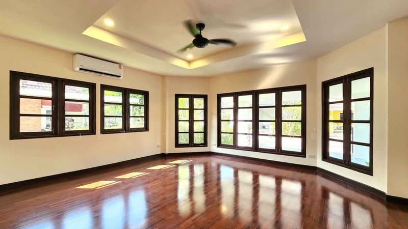 Luxury Pool Villa for Sale and Rent in Wangtan Village, Chiang Mai, Chiang Mai, San Phak Wan, Hang Dong, Chiang Mai, 4 Bedrooms, 305 sqm, Villa For Sale, by Elijah Ridgley, 11832312 - DDproperty.com