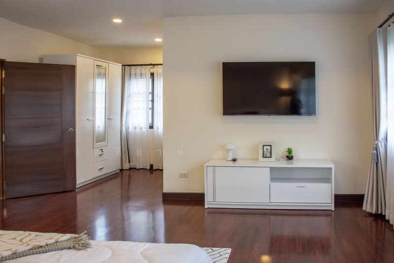 Luxury Pool Villa for Sale and Rent in Wangtan Village, Chiang Mai, San Phak Wan, Hang Dong, Chiang Mai, 3 Bedrooms, 305 sqm, Villa For Sale, by Elijah Ridgley, 11832312 - DDproperty.com