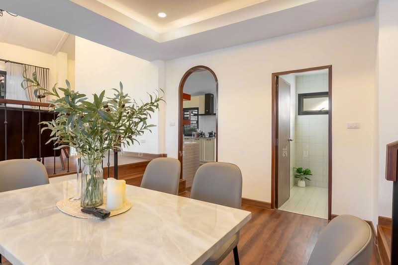 Luxury Pool Villa for Sale and Rent in Wangtan Village, Chiang Mai, San Phak Wan, Hang Dong, Chiang Mai, 3 Bedrooms, 305 sqm, Villa For Sale, by Elijah Ridgley, 11832312 - DDproperty.com