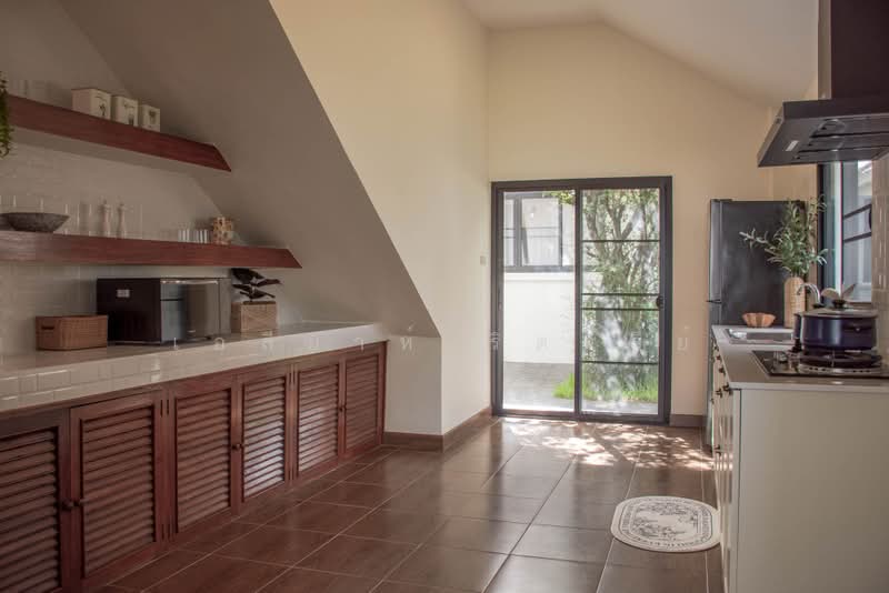 Luxury Pool Villa for Sale and Rent in Wangtan Village, Chiang Mai, San Phak Wan, Hang Dong, Chiang Mai, 3 Bedrooms, 305 sqm, Villa For Sale, by Elijah Ridgley, 11832312 - DDproperty.com